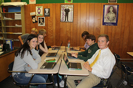Starting bottom left to right: Hayley Summers, Dallan Trentman, Emma Mckay, Chandler Conway, Holden Rountree, and Chris Slade Working in Mrs. Lee’s class